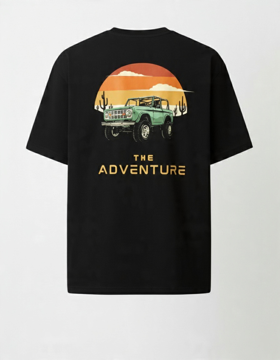 Oversized Fit 'The Adventure' t-Shirt