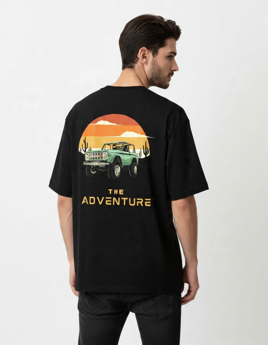 Oversized Fit 'The Adventure' t-Shirt